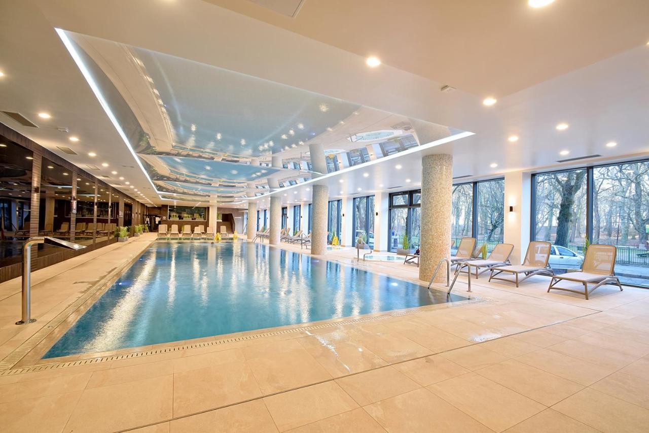Apartament Nadmorskie Tarasy Spa Deluxe 코워브제크 외부 사진