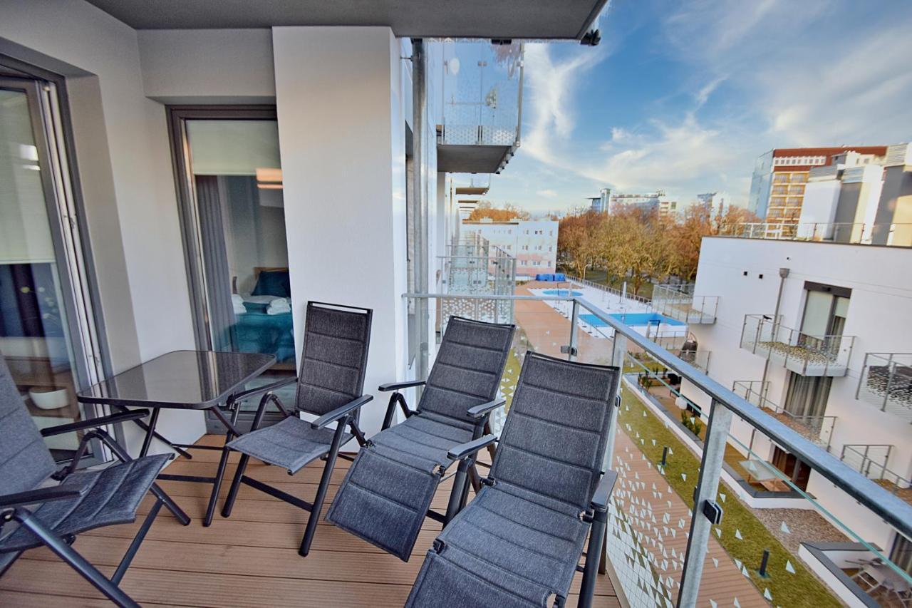 Apartament Nadmorskie Tarasy Spa Deluxe 코워브제크 외부 사진